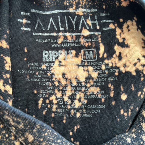 Medium AALIYAH Memorabilia t-shirt, RARE, VINTAGE - Picture 6 of 10